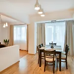 Grand Elegance - 2br Apartment