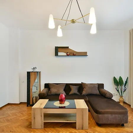 Grand Elegance - 2br Appartement