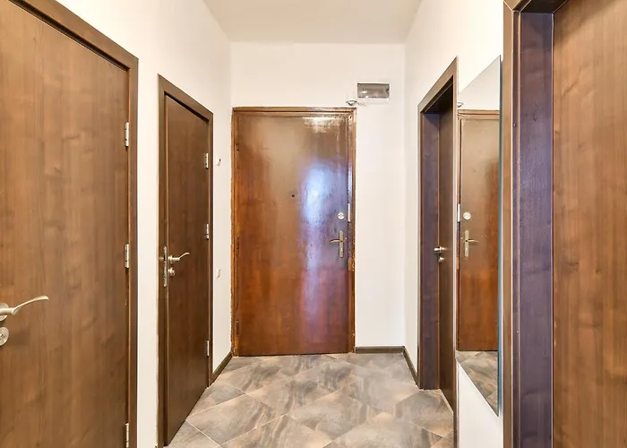 Grand Elegance - 2br וארנה